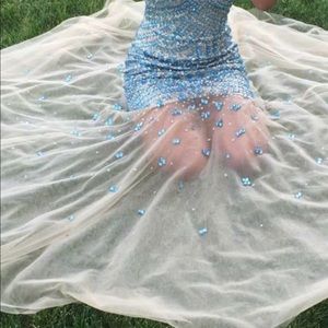 Prom dress